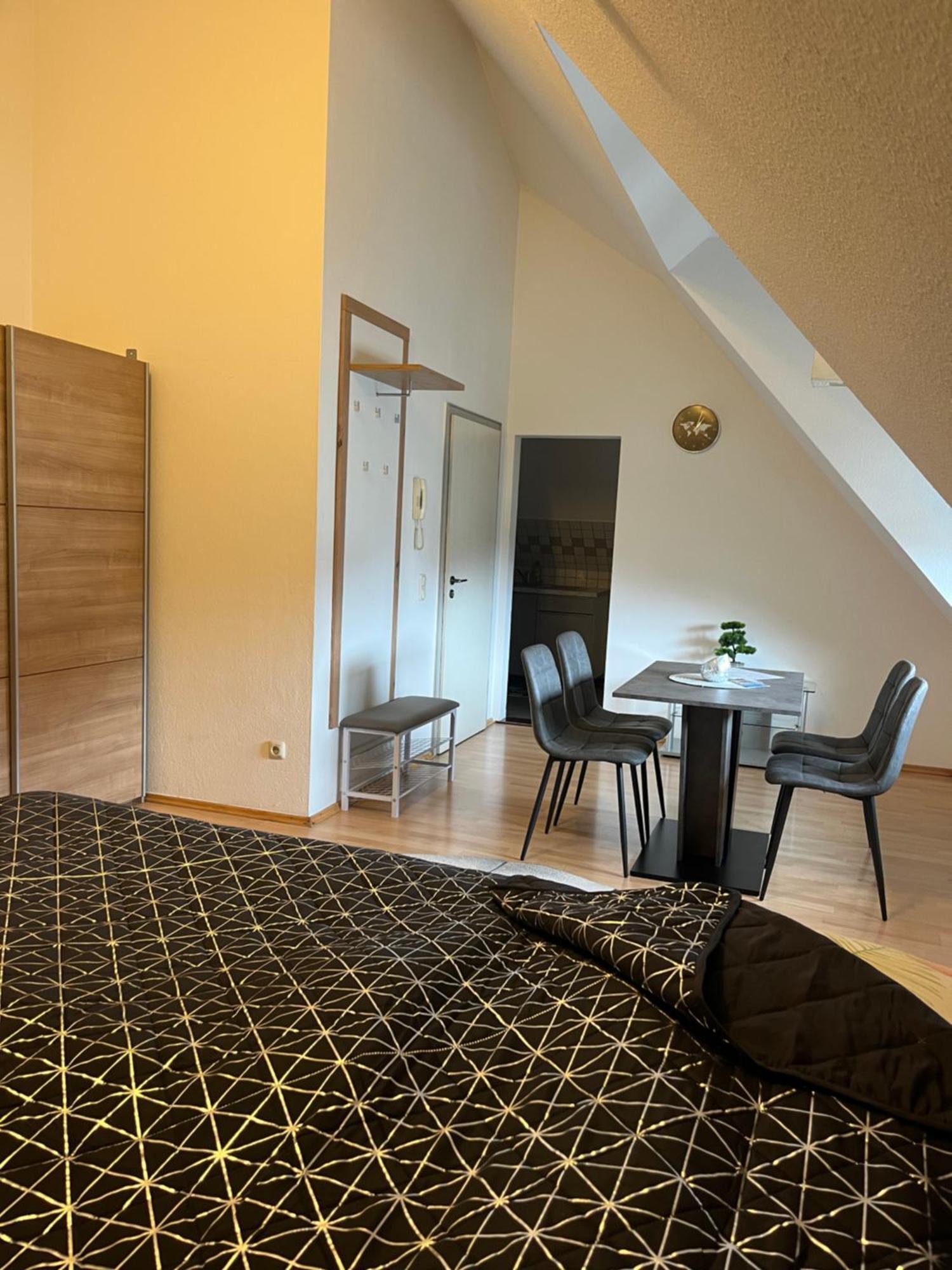 Zum Vermieten Direkt An Der Donau Und Am Schloss Appartement *