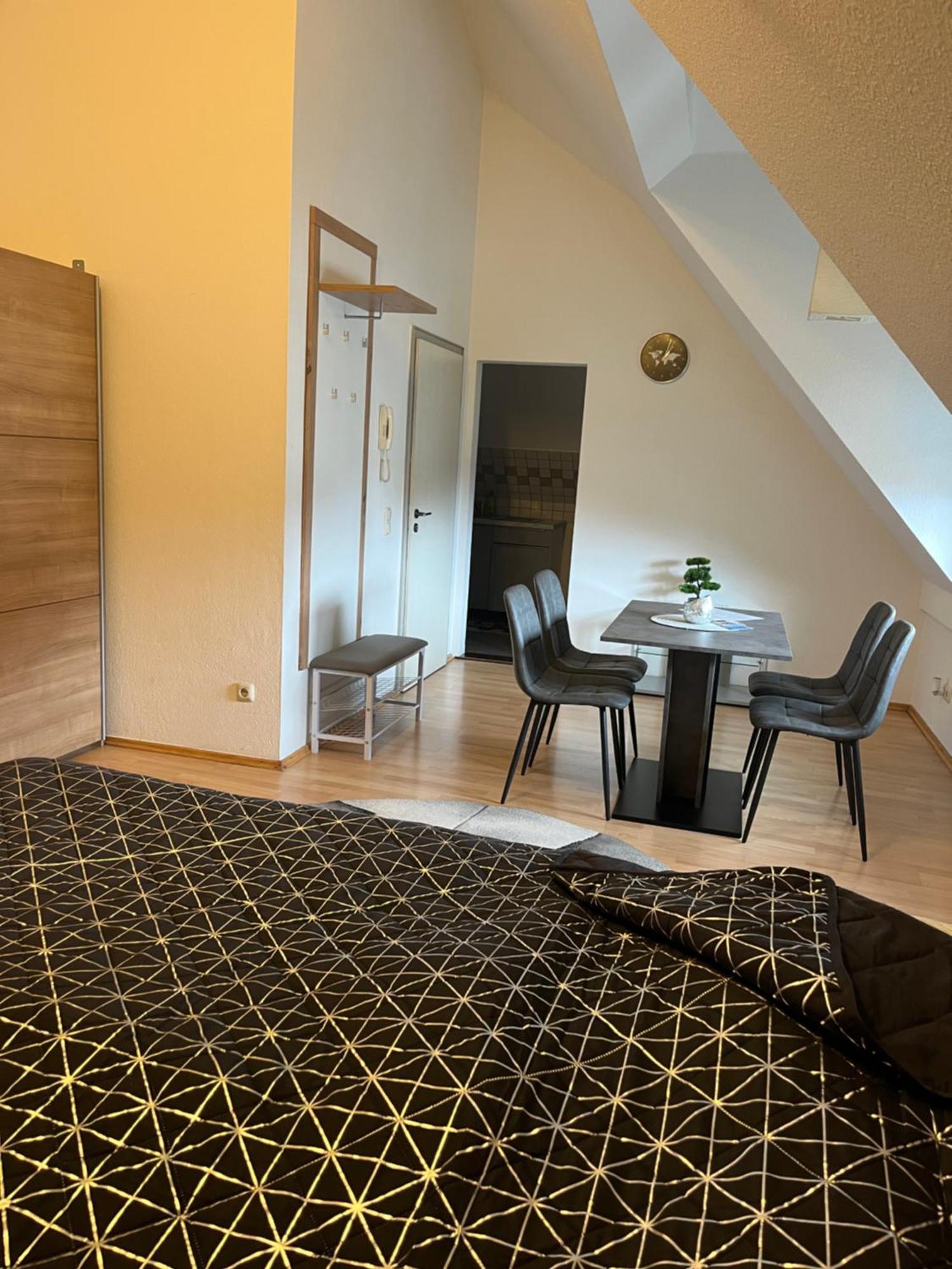 Zum Vermieten Direkt An Der Donau Und Am Schloss Appartement